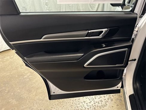 Used 2022 Kia Telluride S image 25