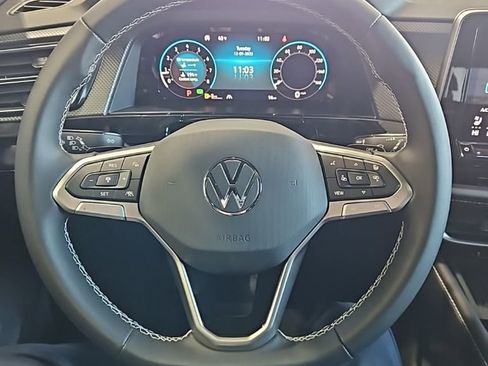 New 2026 Volkswagen Atlas Cross Sport SEL AWD/4WD image 36