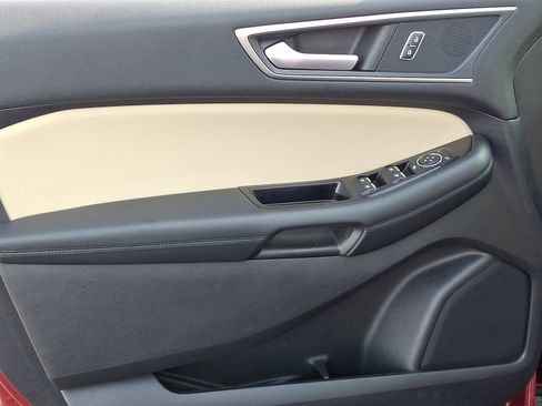 Used 2019 Ford Edge SEL w/ Equipment Group 201A image 12