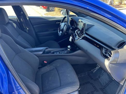 Used 2018 Toyota C-HR XLE image 19