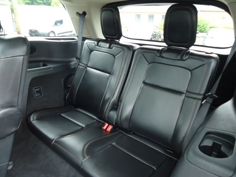 Used 2020 Lincoln Aviator Reserve w/ Equipment Group 202A AWD/4WD image 30