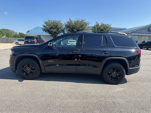 Used 2022 GMC Acadia AT4 w/ Technology Package AWD/4WD image 6