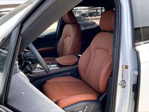 New 2026 Audi Q7 3.0T Prestige image 9
