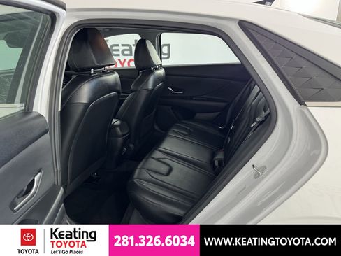 Used 2024 Hyundai Elantra Limited FWD image 15