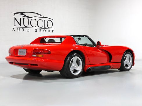 Used 1994 Dodge Viper RT/10 RWD image 38