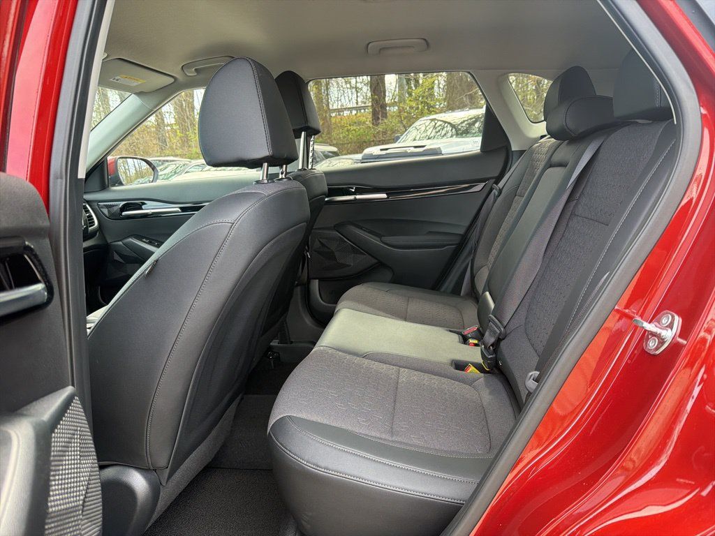 Used 2025 Kia Seltos S AWD/4WD image 25
