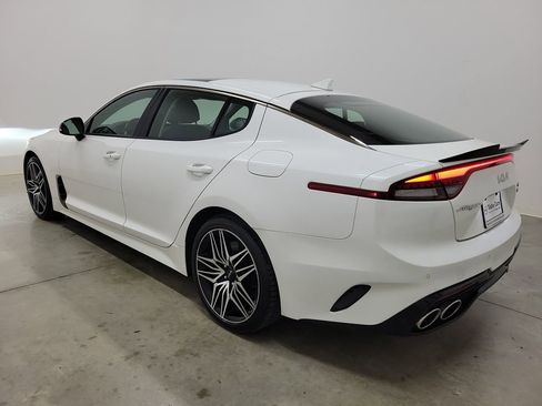 Used 2022 Kia Stinger GT2 image 7