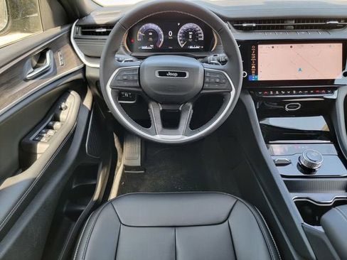 New 2026 Jeep Grand Cherokee L Limited AWD/4WD image 31