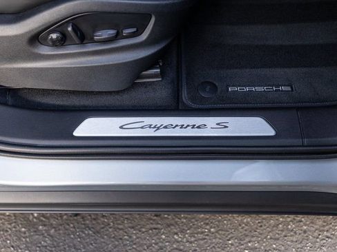 Certified 2026 Porsche Cayenne S AWD/4WD image 33