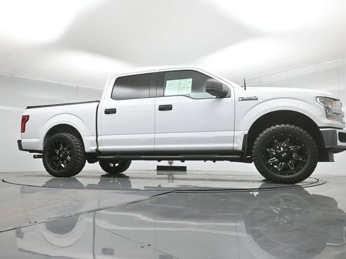 Used 2017 Ford F150 XLT image 3