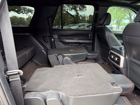 Used 2022 Ford Expedition Max Limited RWD image 19