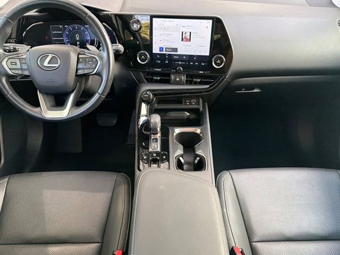 Certified 2024 Lexus NX 250 FWD image 17