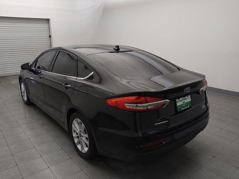 Used 2020 Ford Fusion SE image 5