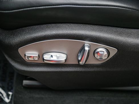Certified 2026 Porsche Macan AWD/4WD image 25