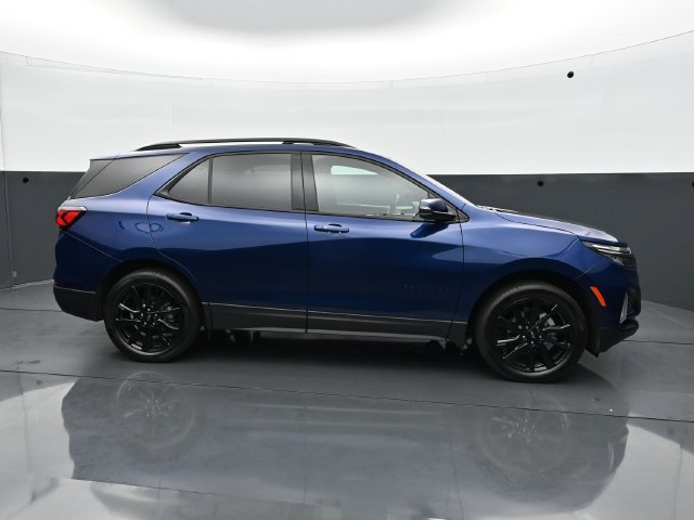 Used 2022 Chevrolet Equinox RS w/ RS Leather Package AWD/4WD image 8