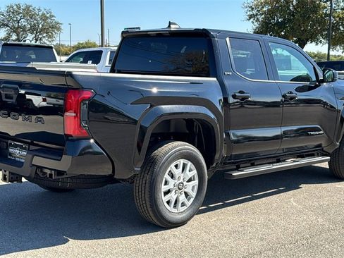 New 2025 Toyota Tacoma SR5 image 9