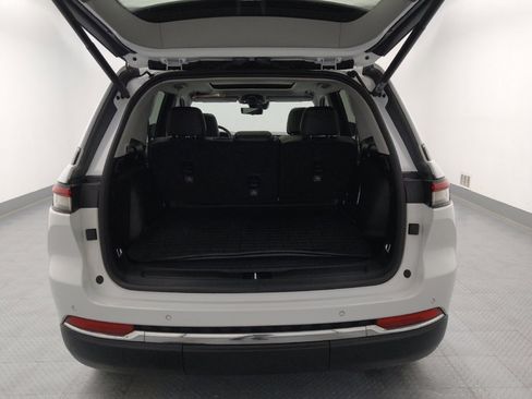 Used 2022 Jeep Grand Cherokee Limited 4xe w/ Luxury Tech Group II image 29