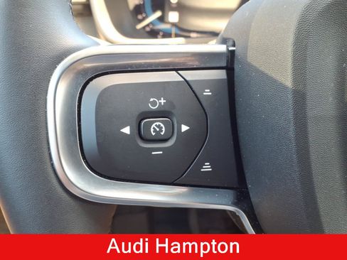 Used 2024 Volvo XC40 B5 Ultimate w/ Climate Package AWD/4WD image 23