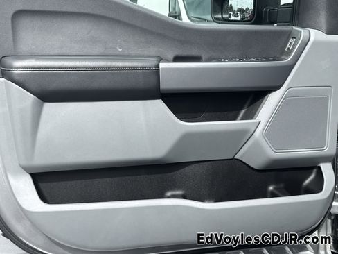 Used 2024 Ford F250 XLT w/ FX4 Off-Road Package image 13