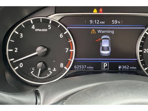 Used 2024 Nissan Altima 2.5 SV FWD image 28