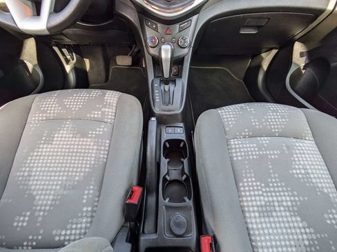 Used 2019 Chevrolet Sonic LT FWD image 20