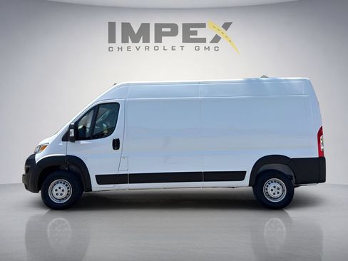 Used 2026 RAM ProMaster 2500 w/ Convenience Group FWD image 2