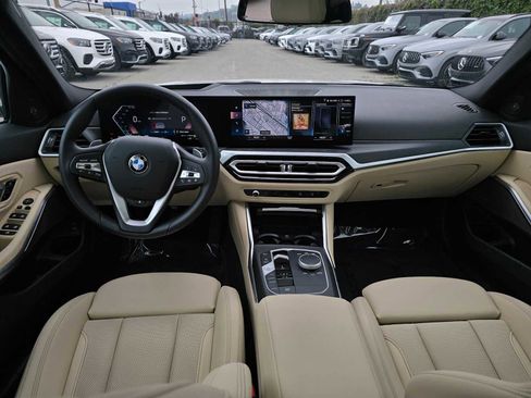 Used 2023 BMW 330i Sedan w/ Premium Package image 20