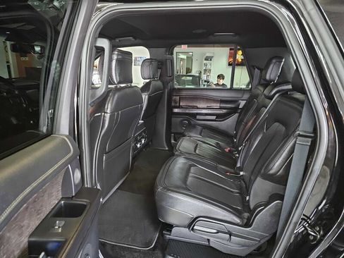 Used 2018 Ford Expedition Max Limited image 23