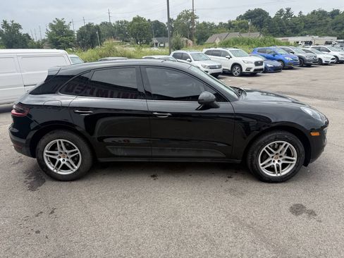 Used 2017 Porsche Macan AWD/4WD image 6