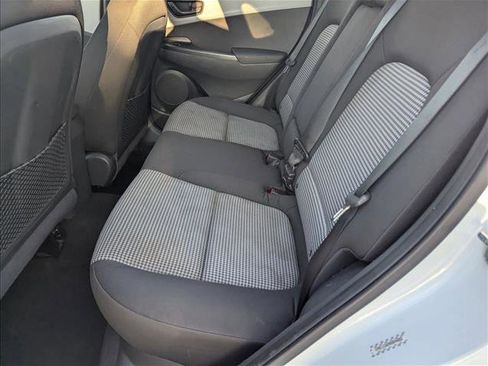Used 2021 Hyundai Kona SE AWD/4WD image 15
