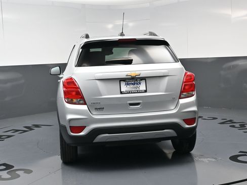Used 2019 Chevrolet Trax LT w/ LT Convenience Package image 8