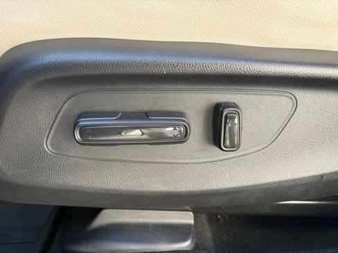 Used 2023 Honda HR-V EX-L image 23