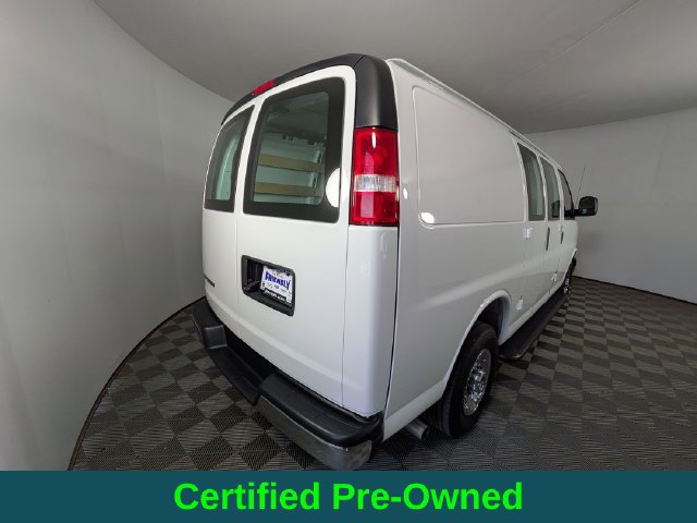 Used 2025 Chevrolet Express 2500 w/ Driver Convenience Package RWD image 4