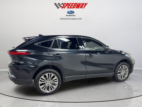 Used 2022 Toyota Venza Limited w/ Advanced Technology Package image 11