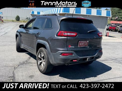 Used 2015 Jeep Cherokee Trailhawk w/ Comfort/Convenience Group AWD/4WD image 7