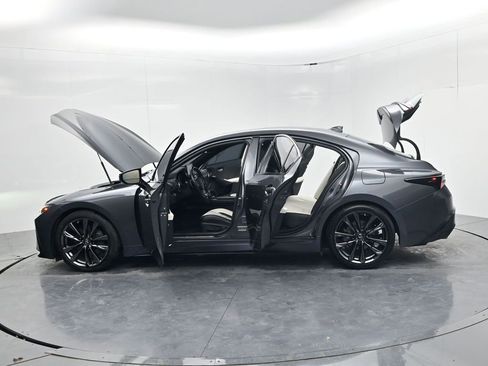 Used 2021 Lexus IS 350 F Sport image 57