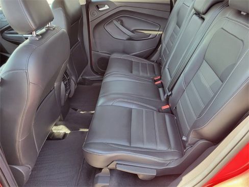 Used 2019 Ford Escape Titanium image 11
