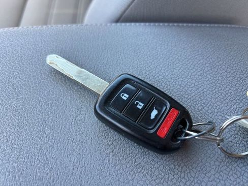 Used 2017 Honda CR-V LX image 15