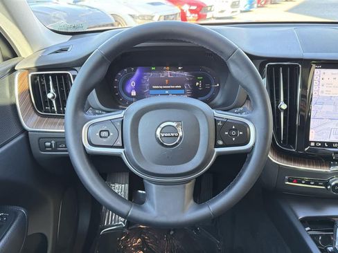 Used 2022 Volvo XC60 T8 Inscription Expression w/ Protection Package Premier image 12