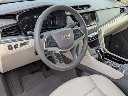 Certified 2024 Cadillac XT5 Premium Luxury w/ LPO, Floor Liner Package image 9