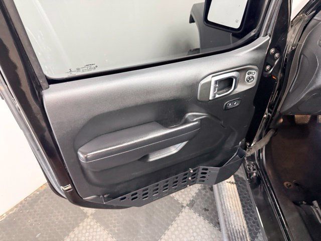 Used 2018 Jeep Wrangler Unlimited Rubicon AWD/4WD image 20