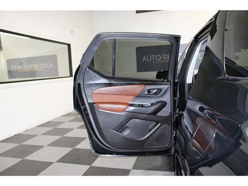 Used 2019 Chevrolet Traverse High Country w/ LPO, Floor Liner Package image 12