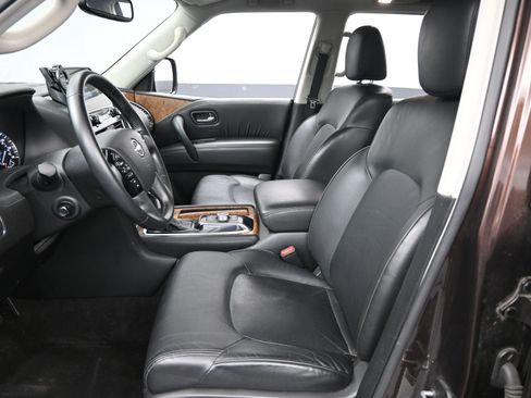 Used 2021 Nissan Armada SL w/ Captain's Chairs Package image 10