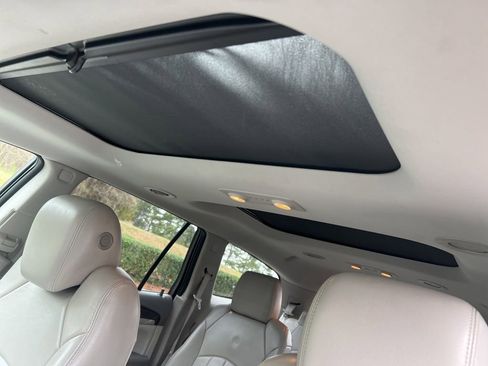 Certified 2015 Buick Enclave Leather image 19