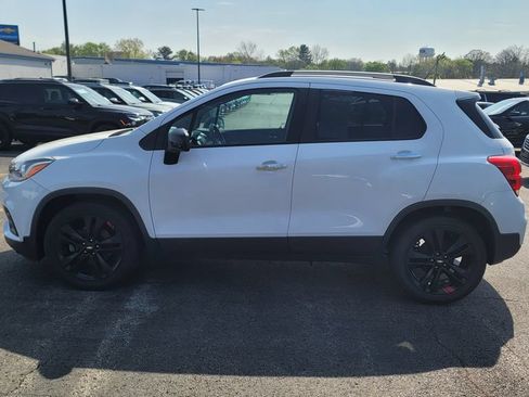 Used 2019 Chevrolet Trax LT w/ Redline Edition FWD image 4
