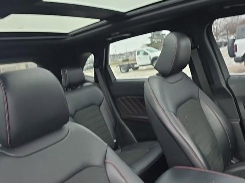 Used 2024 Ford Edge ST-Line image 15