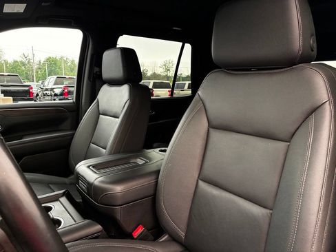 Used 2023 Chevrolet Tahoe Z71 w/ Z71 Off-Road Package AWD/4WD image 9