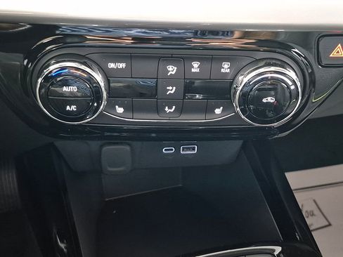 New 2026 Chevrolet Trax LT w/ Driver Confidence Package FWD image 18