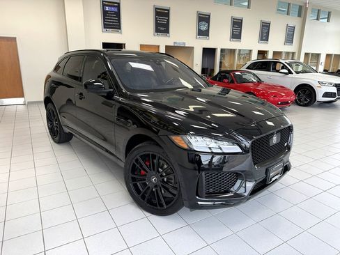 Used 2019 Jaguar F-PACE S image 7