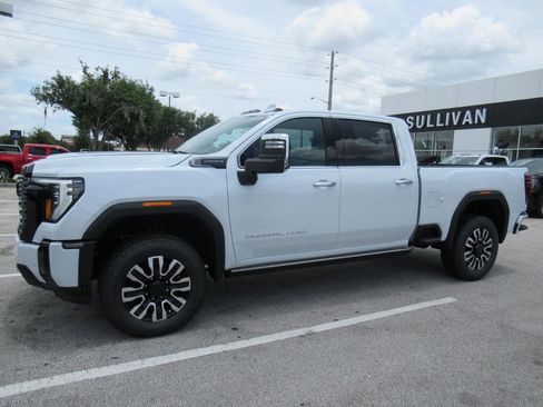 New 2026 GMC Sierra 2500 Denali Ultimate AWD/4WD image 4